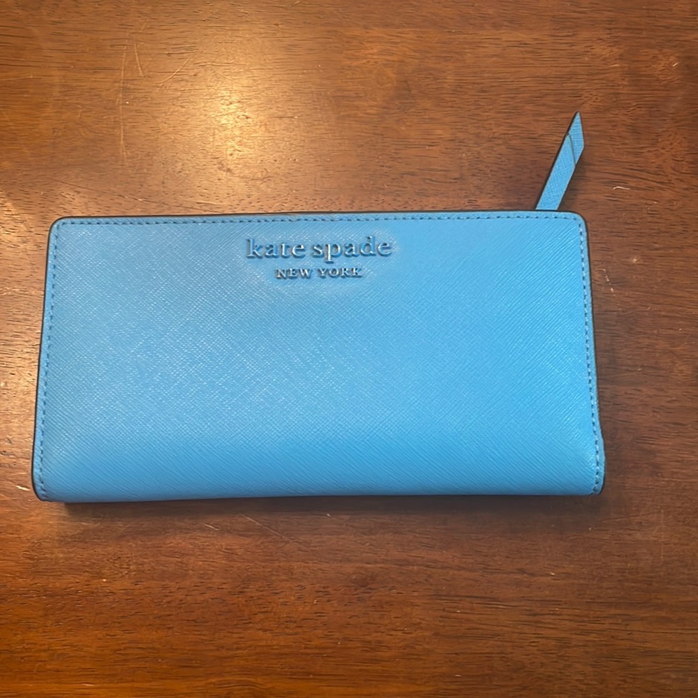 💙 Kate Spade wallet
